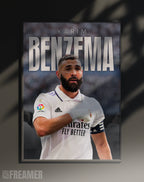 Poster mural "KARIM BENZEMA" dans un cadre – vue de face, ambiance déco moderne, ton blanc