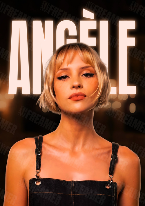 Design complet du poster "ANGÈLE" – version sans cadre, visuel artistique, ton doré