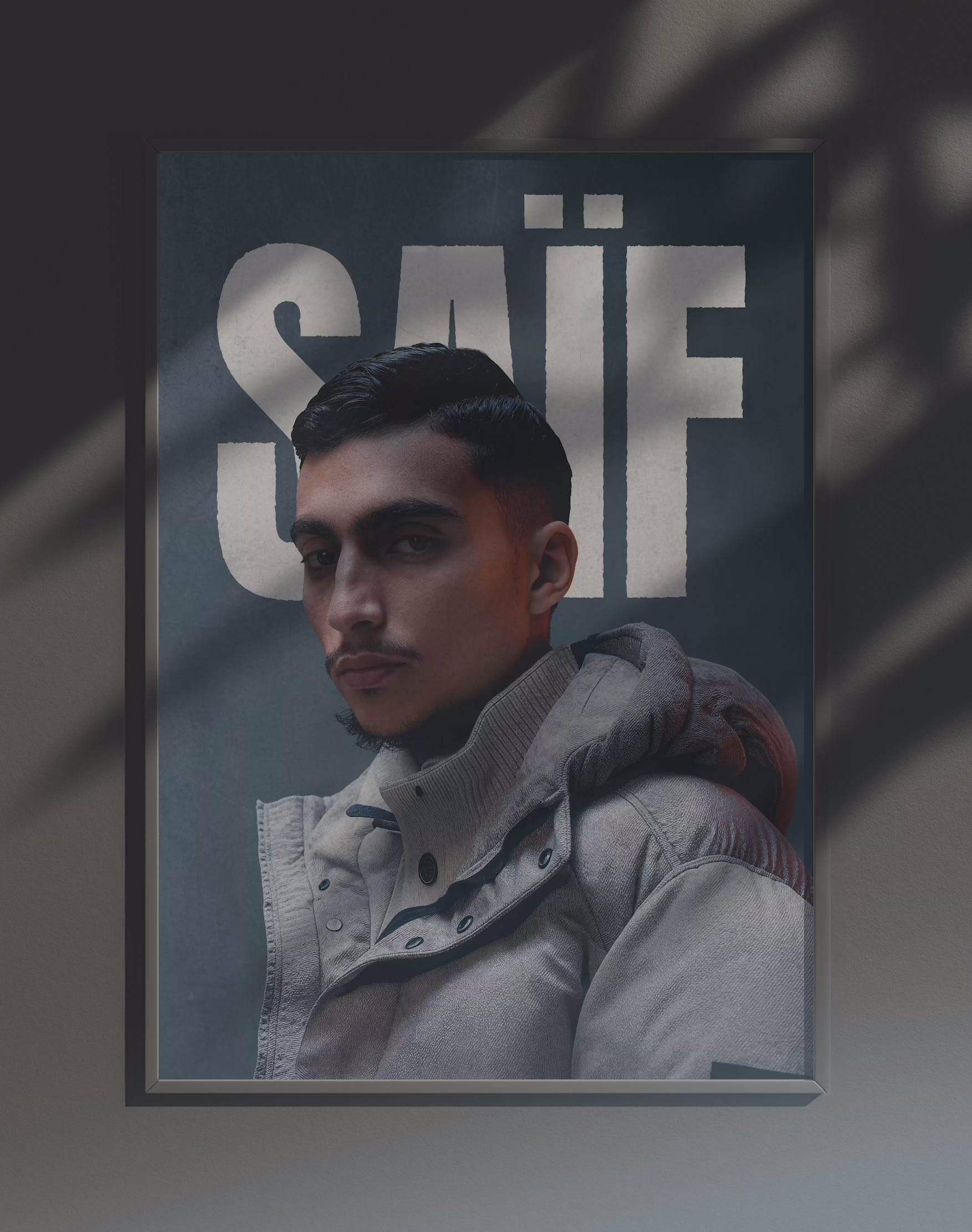 Poster dynamique "SAÏF" – version animée dans cadre, effet vivant, ton bleu